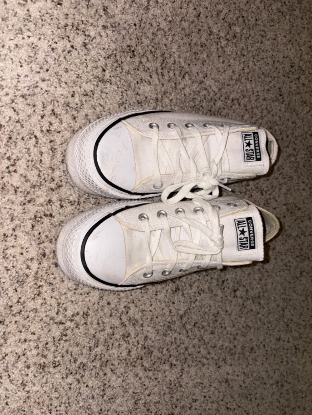 Converse Women White Low Top Chuck Taylor Sneakers